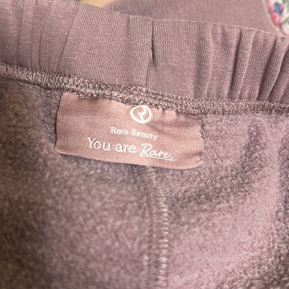 Rare Beauty Selena Gomez Purple Joggers XL - Picture 5 of 7